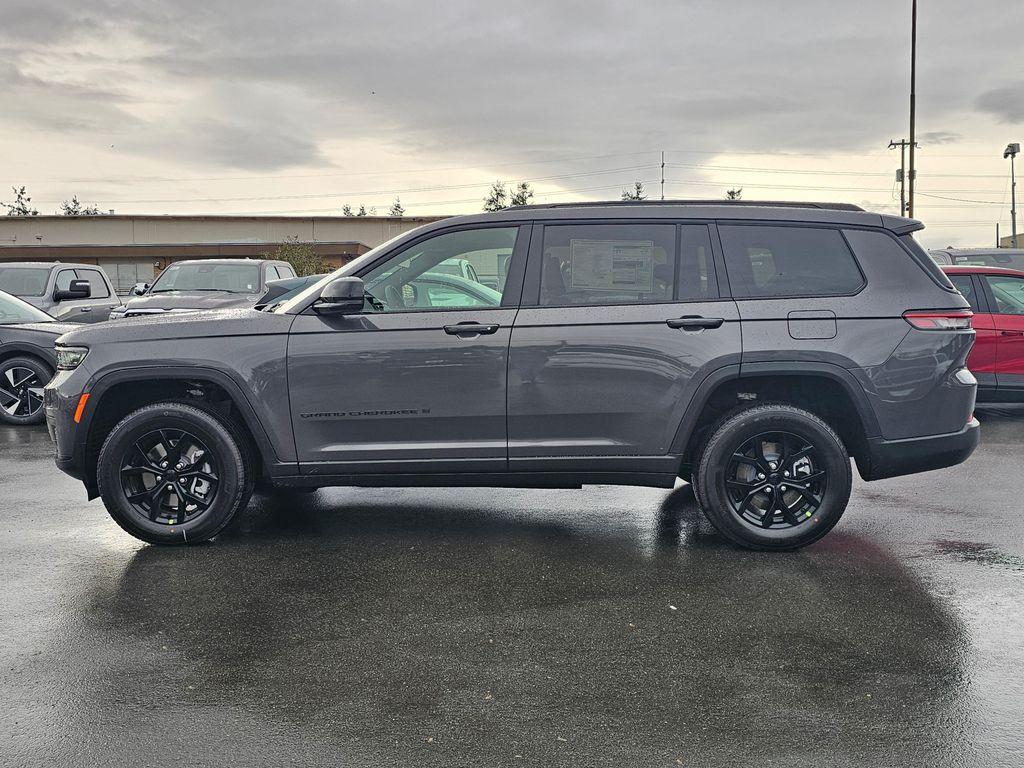 new 2025 Jeep Grand Cherokee L car, priced at $38,830