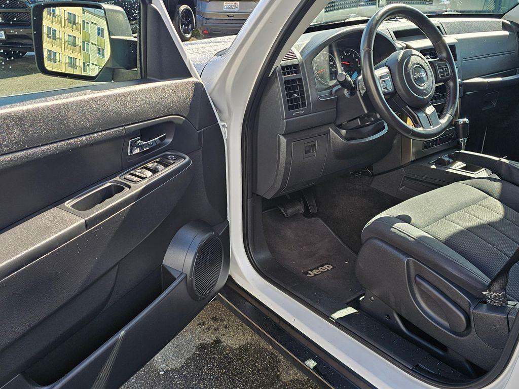 used 2012 Jeep Liberty car, priced at $12,995