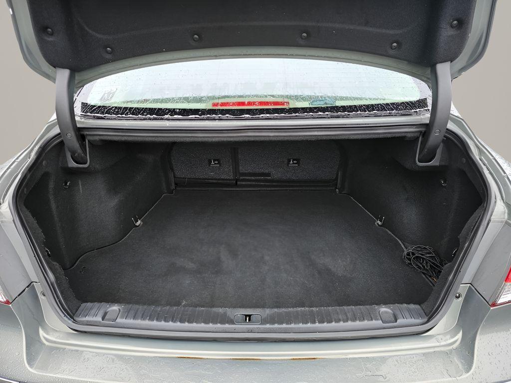 used 2006 Hyundai Azera car, priced at $8,600