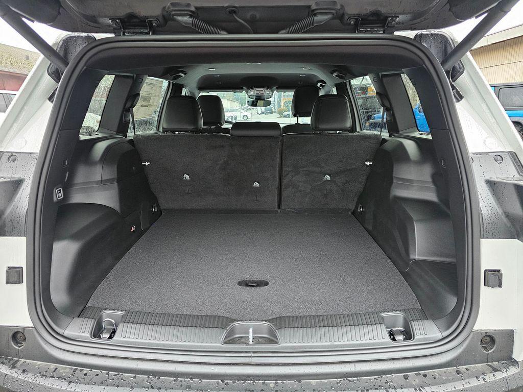 new 2026 Jeep Cherokee car, priced at $36,220