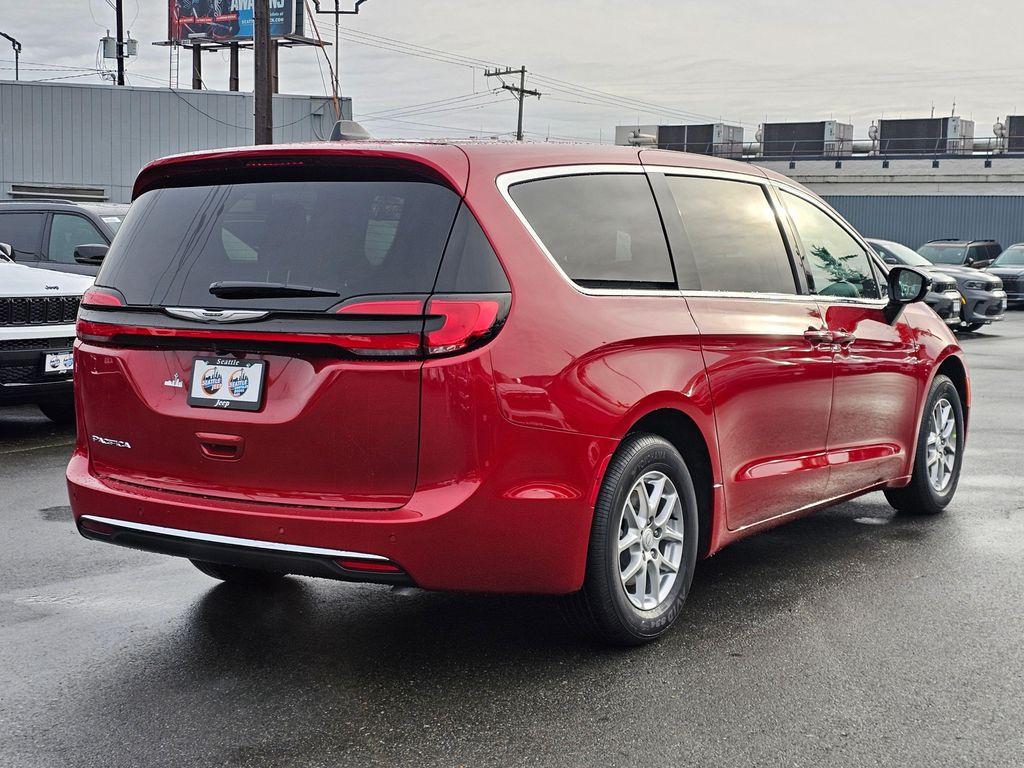 new 2026 Chrysler Pacifica car, priced at $39,640