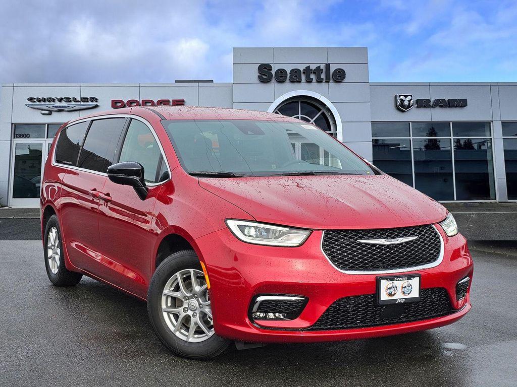 new 2026 Chrysler Pacifica car, priced at $39,640