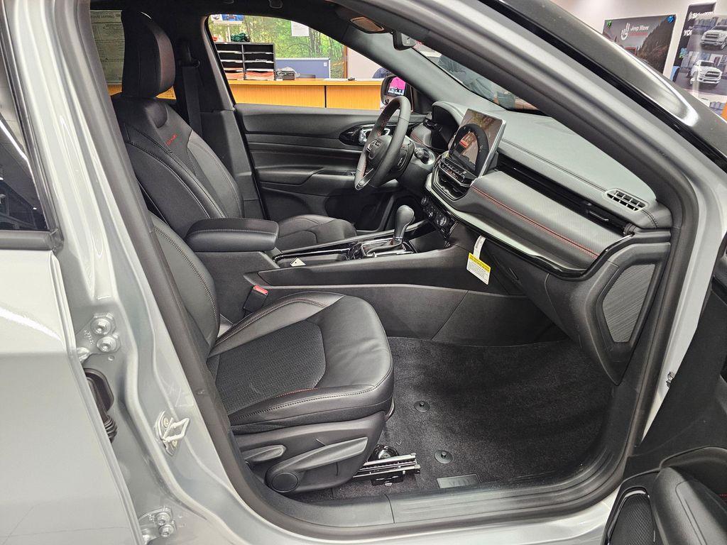 new 2026 Jeep Compass car, priced at $34,210