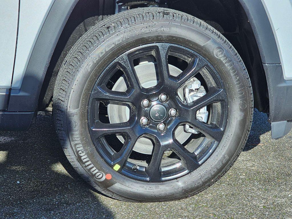 new 2026 Jeep Compass car, priced at $25,805