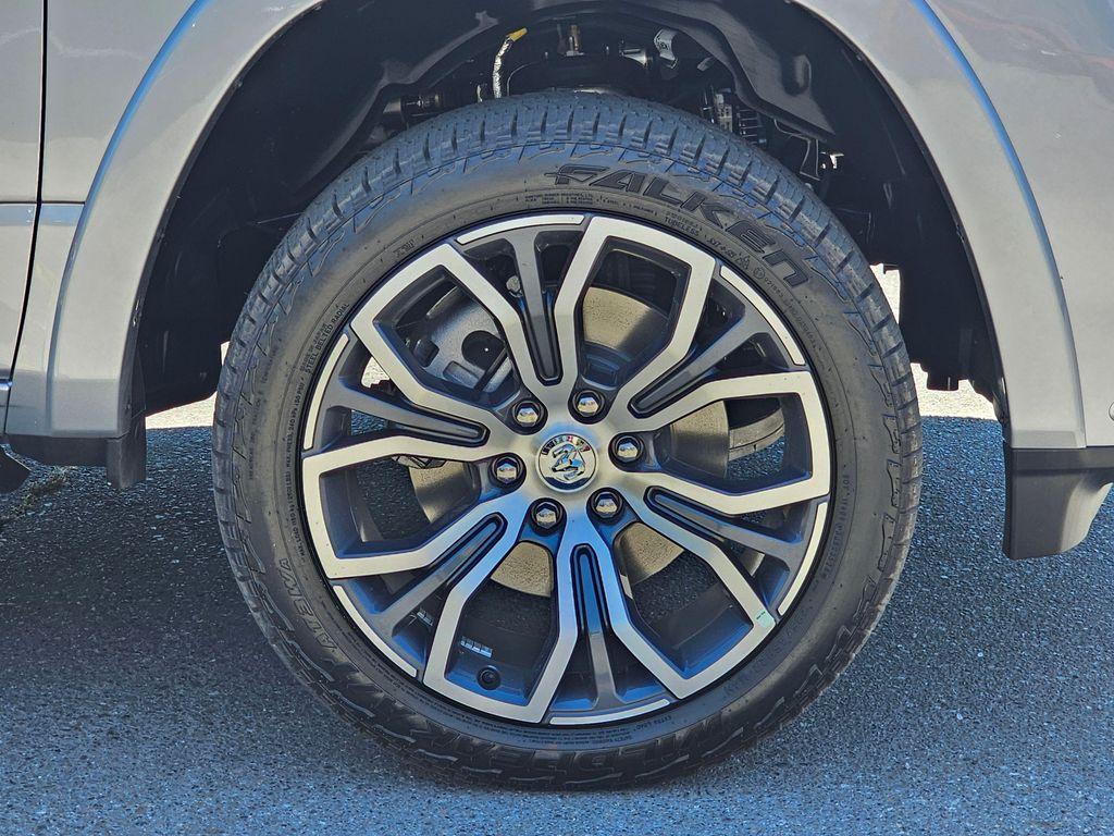 new 2025 Ram 1500 car, priced at $81,190