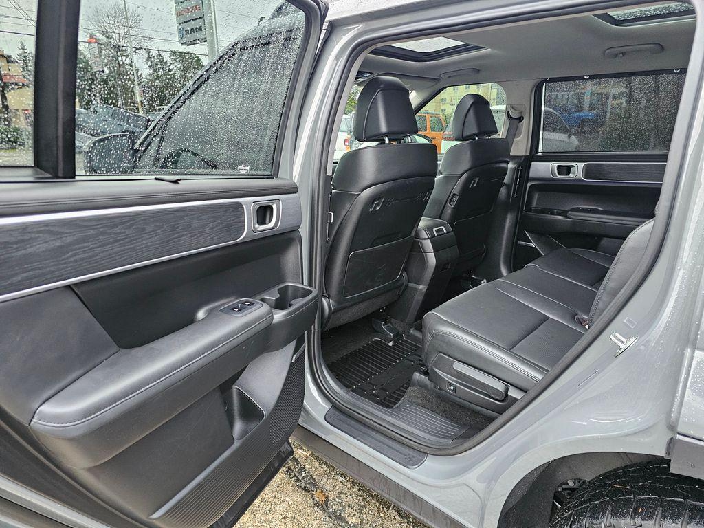 used 2024 Hyundai Santa Fe car, priced at $31,805