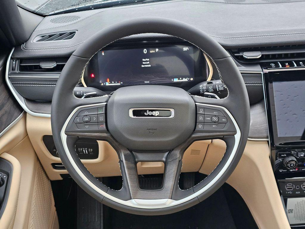 new 2025 Jeep Grand Cherokee L car, priced at $45,235