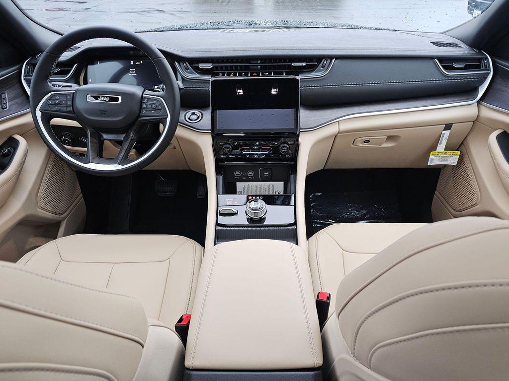 new 2025 Jeep Grand Cherokee L car, priced at $45,235