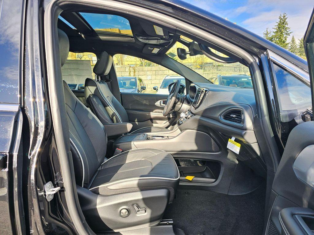 new 2026 Chrysler Pacifica car, priced at $44,955