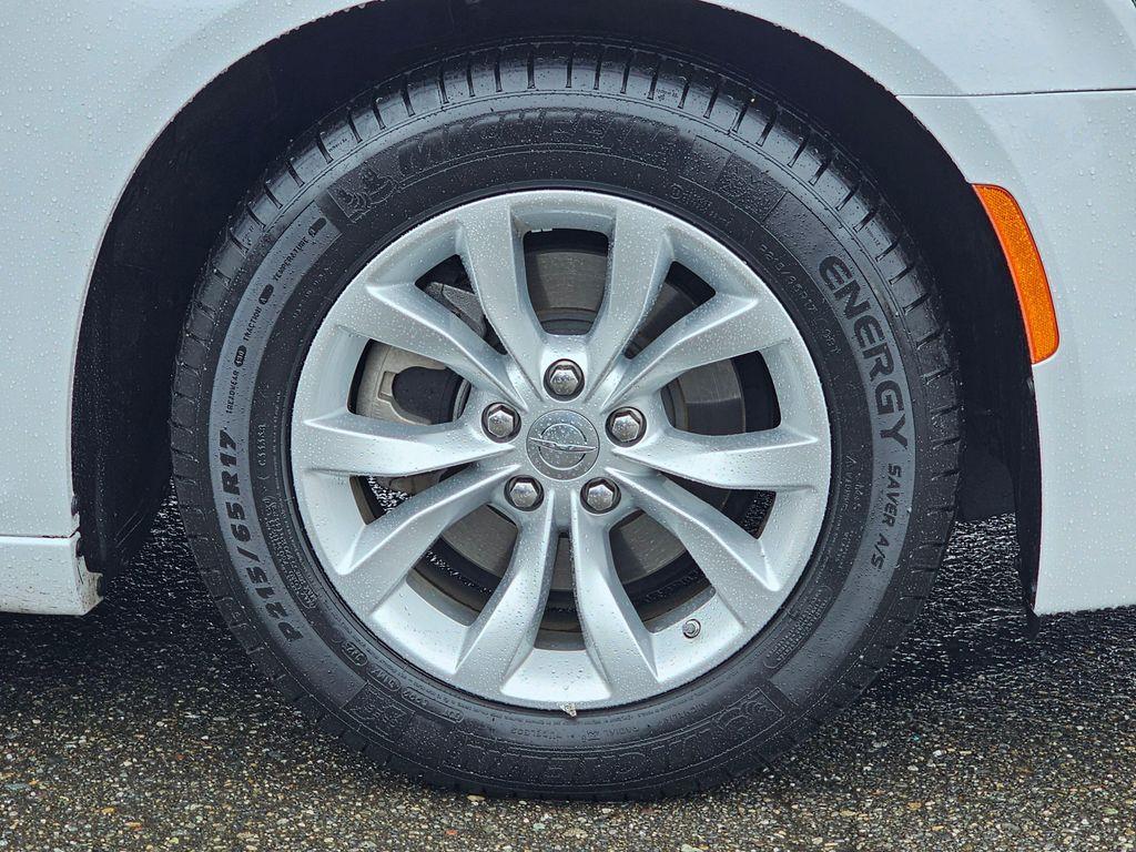 used 2023 Chrysler 300 car, priced at $24,894