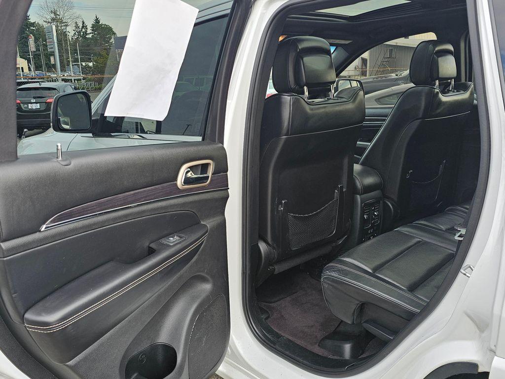 used 2015 Jeep Grand Cherokee car, priced at $14,636