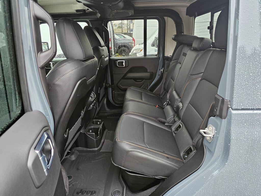 new 2026 Jeep Gladiator car, priced at $47,848