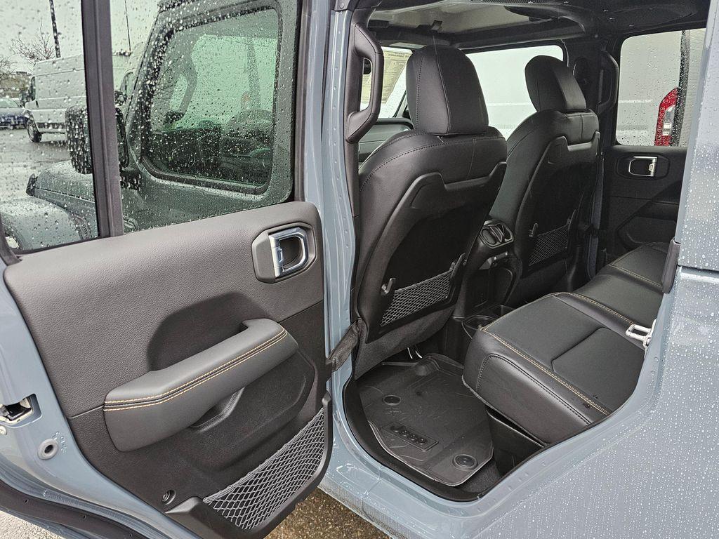 new 2026 Jeep Gladiator car, priced at $47,848