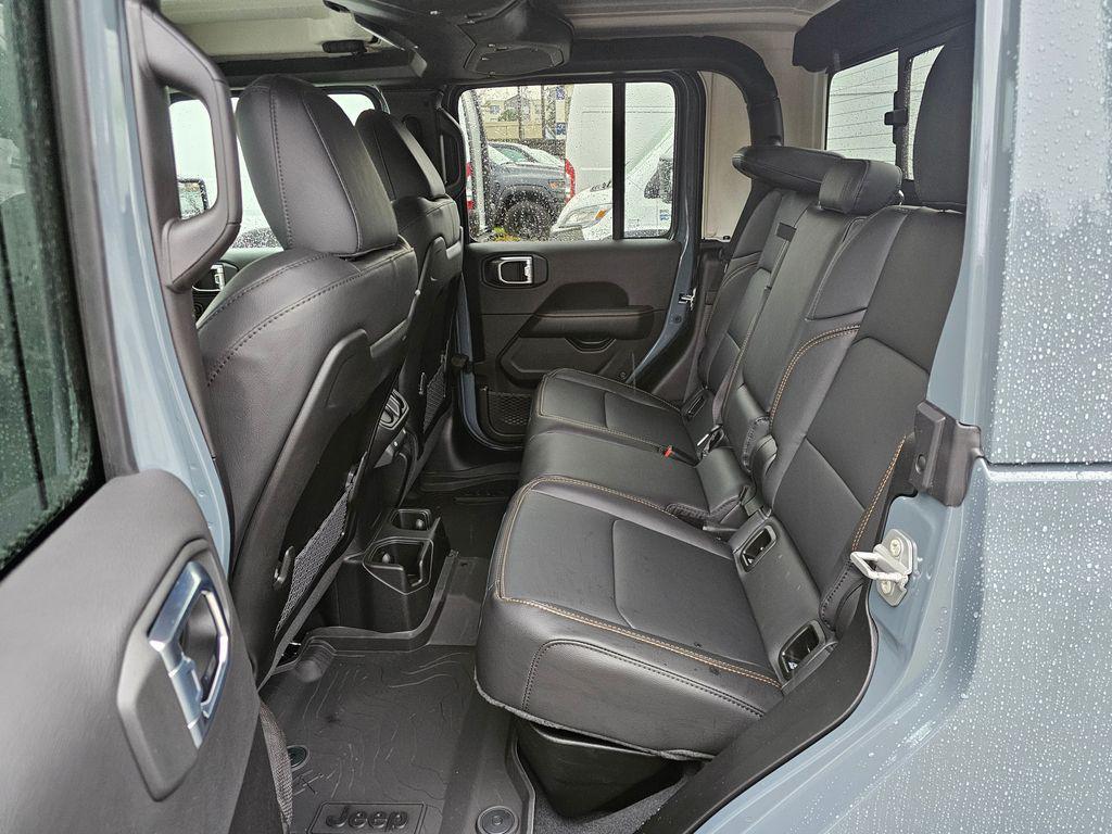 new 2026 Jeep Gladiator car, priced at $46,875