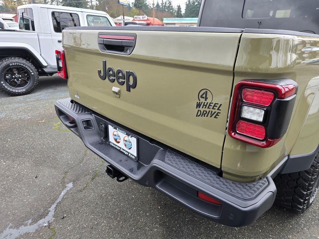 new 2025 Jeep Gladiator car, priced at $51,975