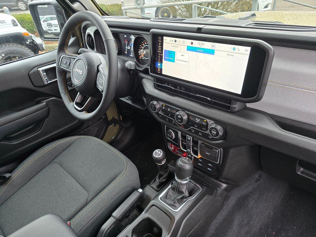 new 2025 Jeep Gladiator car, priced at $51,975