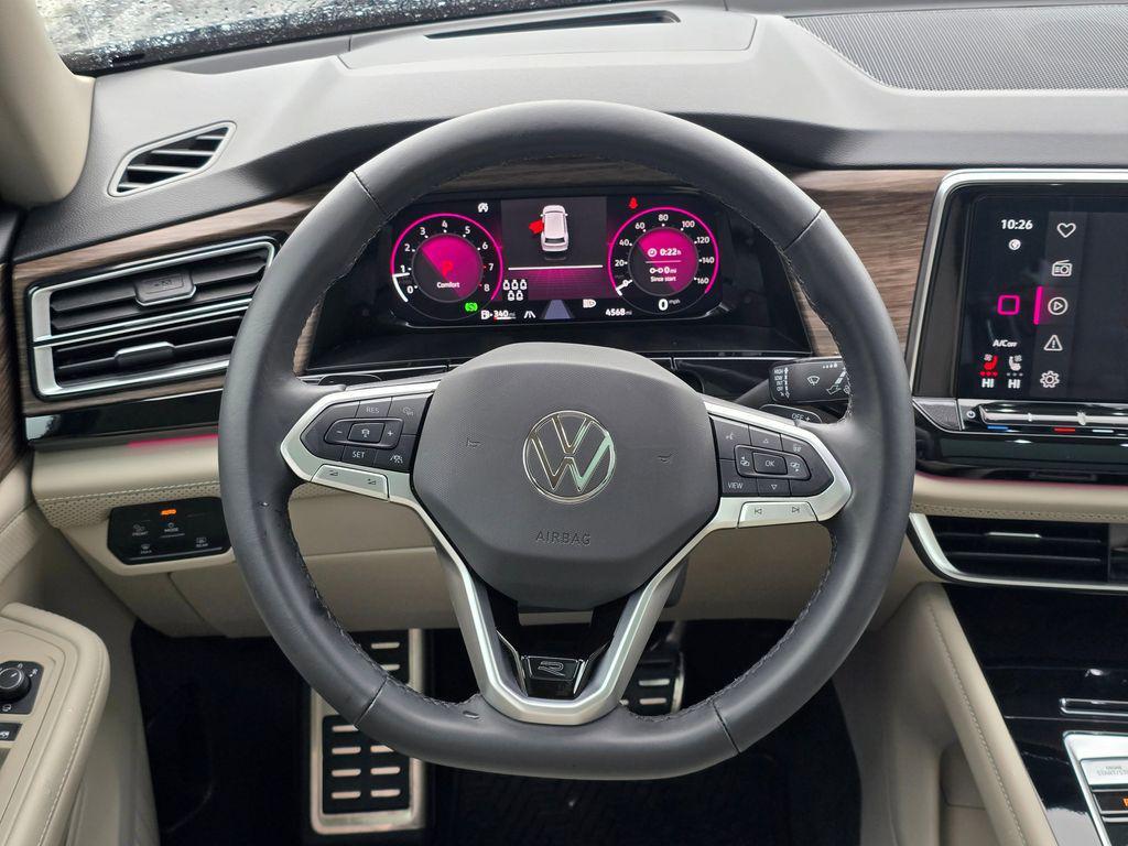 used 2025 Volkswagen Atlas car, priced at $44,733