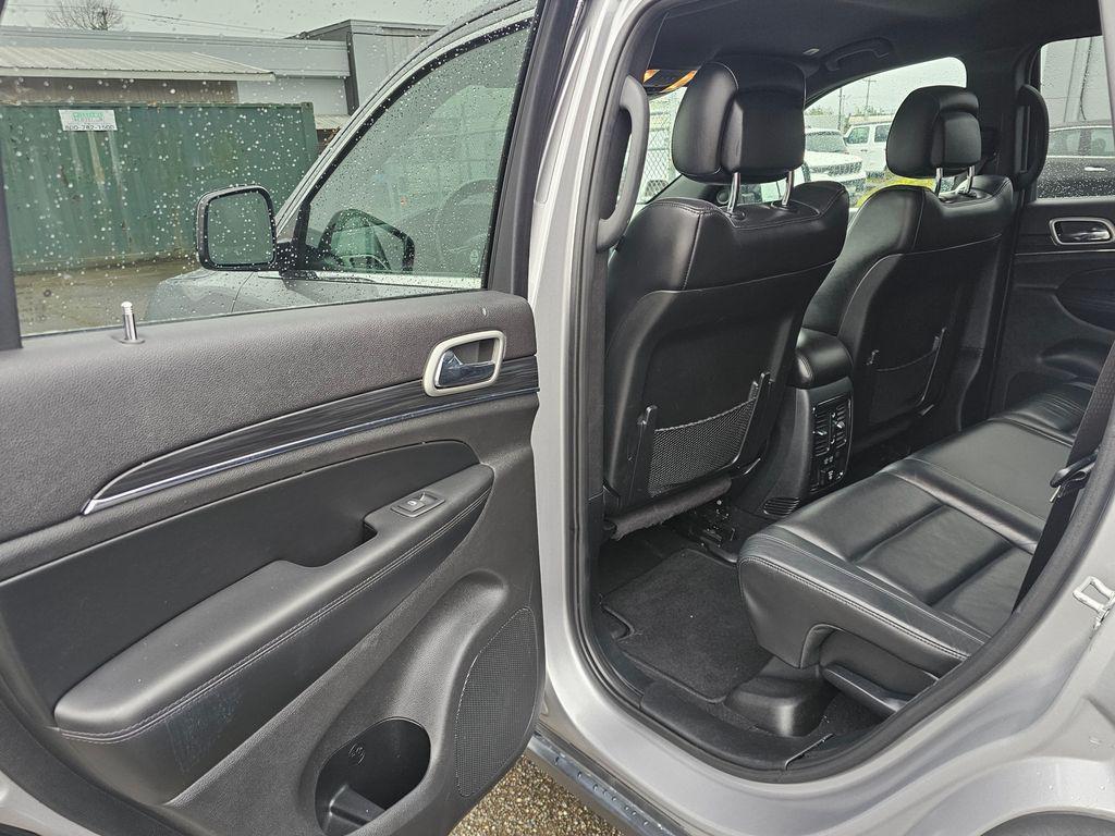 used 2019 Jeep Grand Cherokee car, priced at $13,998