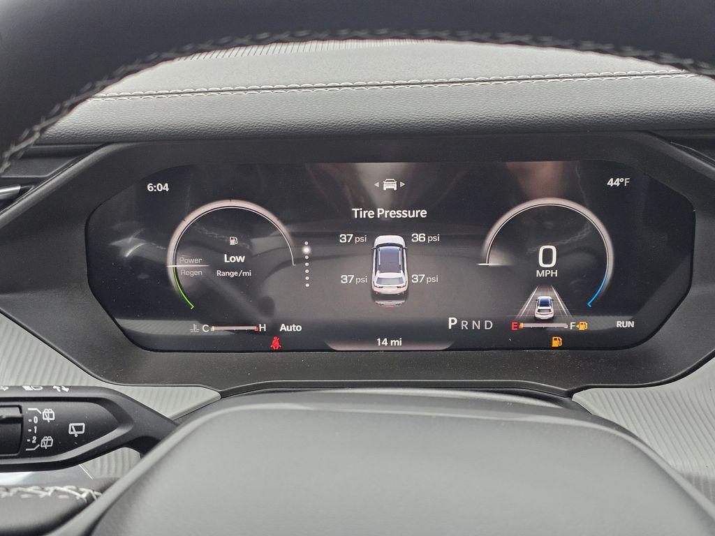 new 2026 Jeep Cherokee car, priced at $36,970