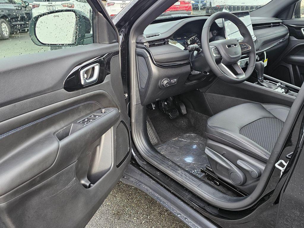 new 2026 Jeep Compass car, priced at $26,080