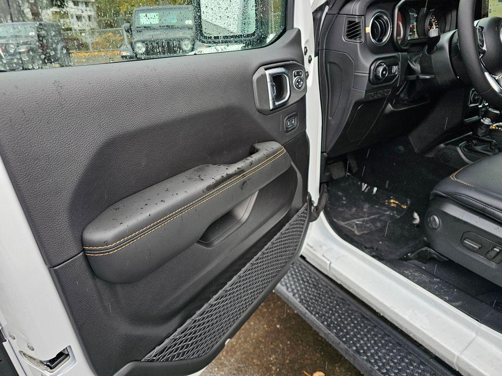 new 2025 Jeep Wrangler car, priced at $52,728