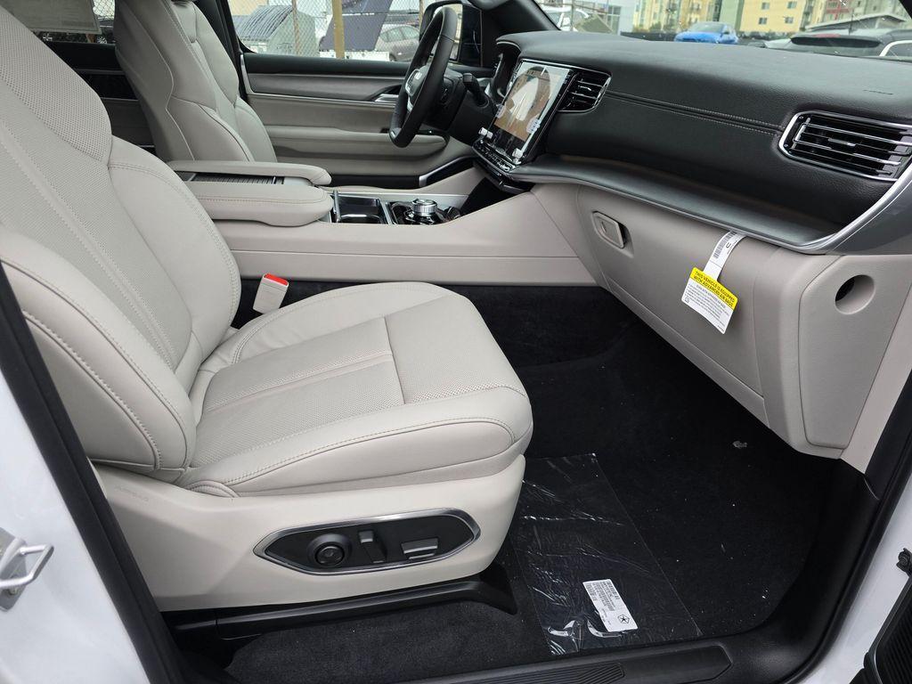 new 2025 Jeep Wagoneer car, priced at $59,763