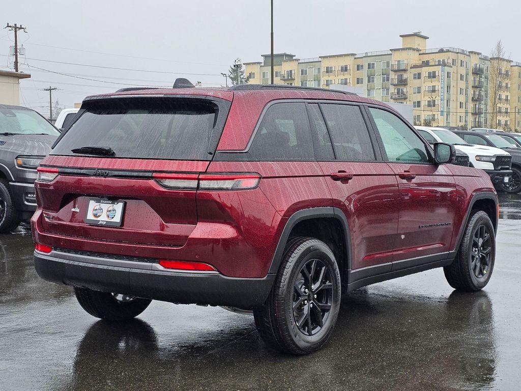 new 2026 Jeep Grand Cherokee car, priced at $41,655