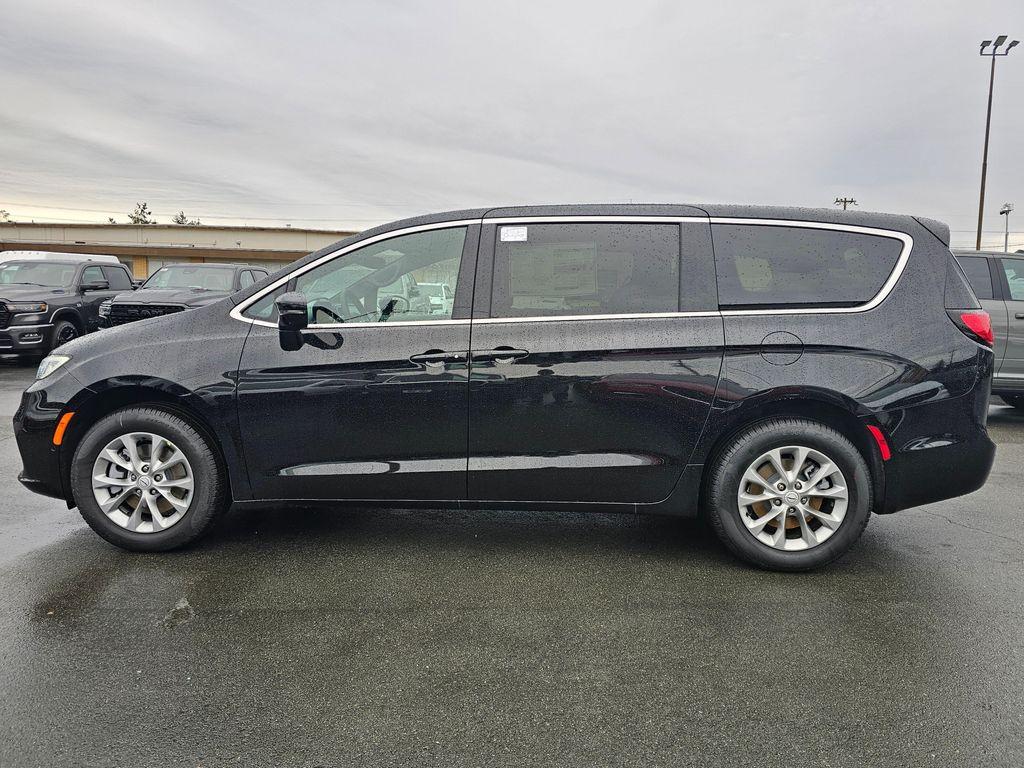 new 2026 Chrysler Pacifica car, priced at $49,289