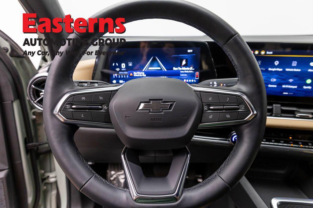 used 2025 Chevrolet Equinox car, priced at $29,490