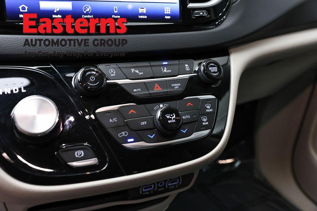 used 2024 Chrysler Pacifica car, priced at $27,950