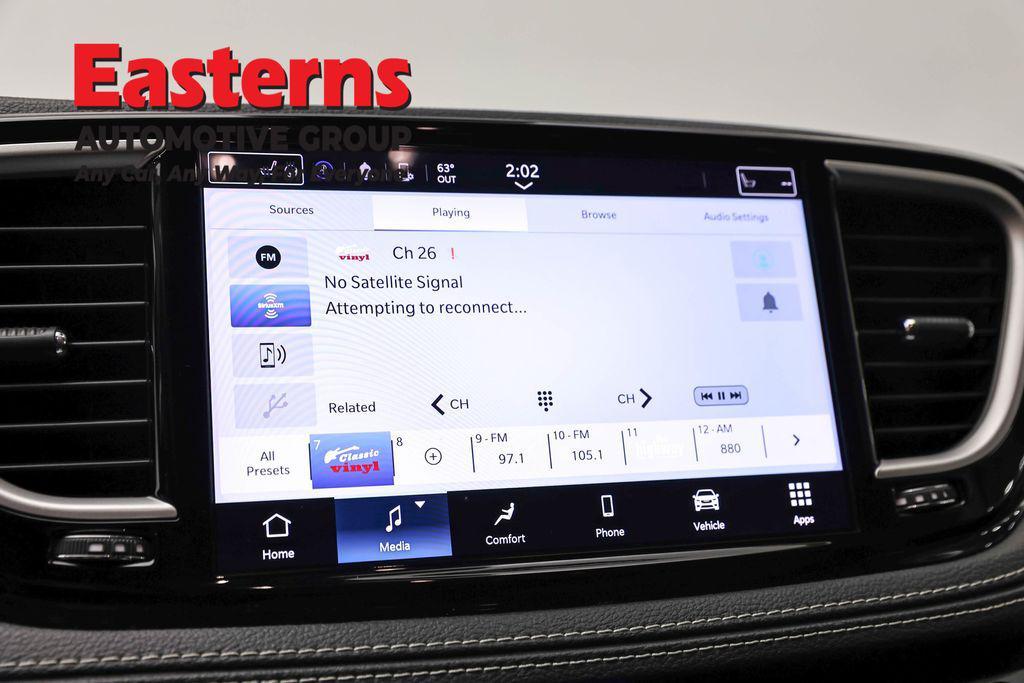 used 2023 Chrysler Pacifica Hybrid car, priced at $24,150