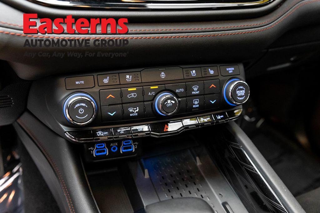 used 2025 Dodge Durango car, priced at $33,950