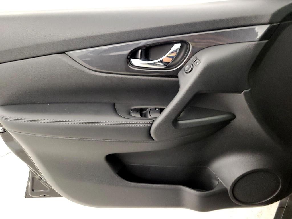 used 2018 Nissan Rogue car, priced at $15,998