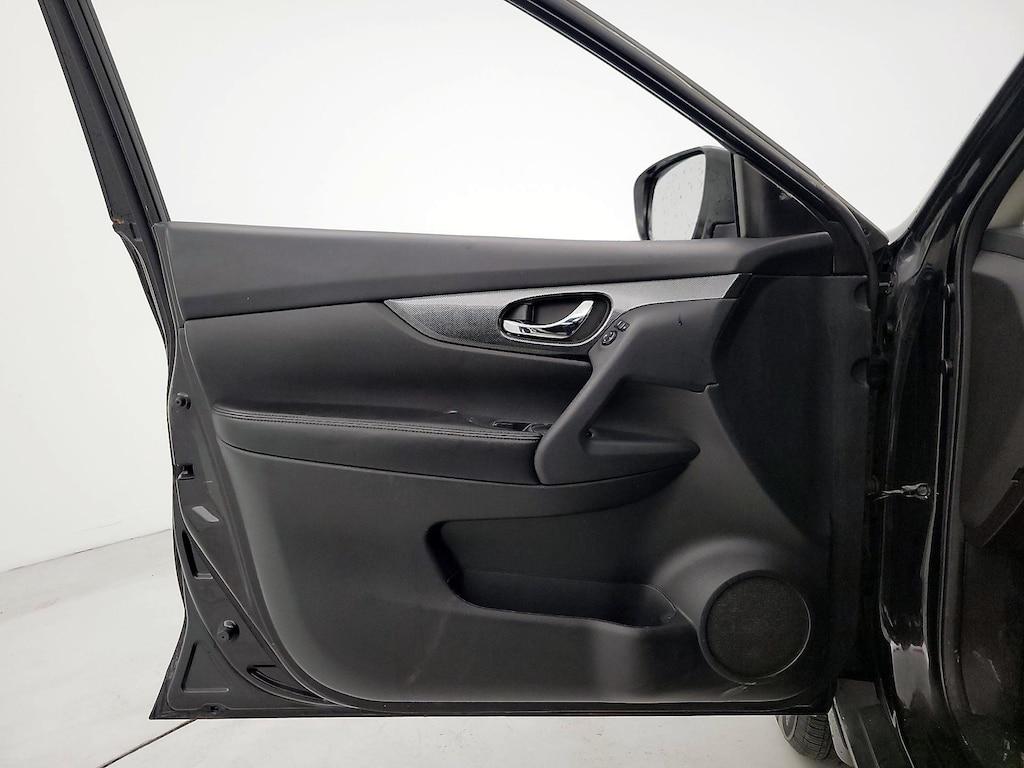 used 2015 Nissan Rogue car, priced at $13,998