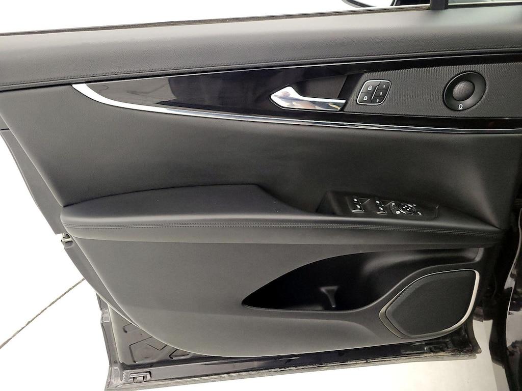 used 2021 Lincoln Nautilus car, priced at $32,998