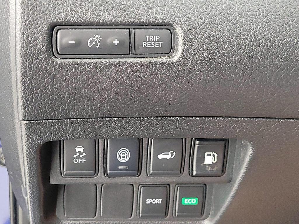 used 2020 Nissan Rogue car, priced at $18,998