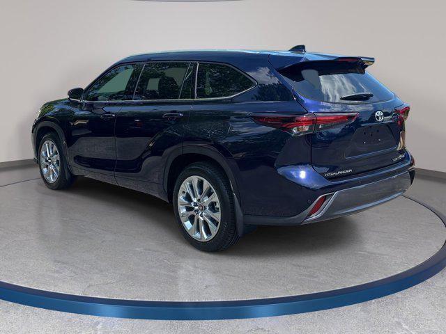 used 2026 Toyota Highlander car, priced at $52,985