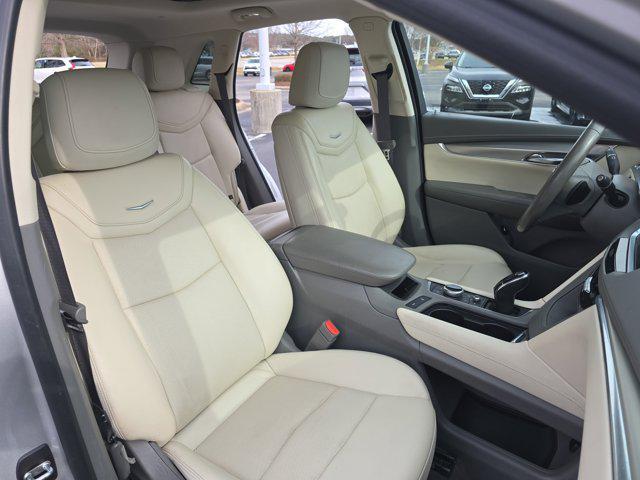 used 2020 Cadillac XT5 car, priced at $20,984