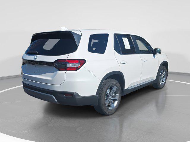 used 2025 Honda Pilot car, priced at $42,988