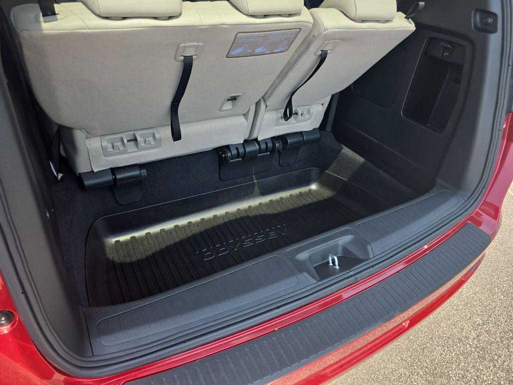 new 2026 Honda Odyssey car, priced at $44,988