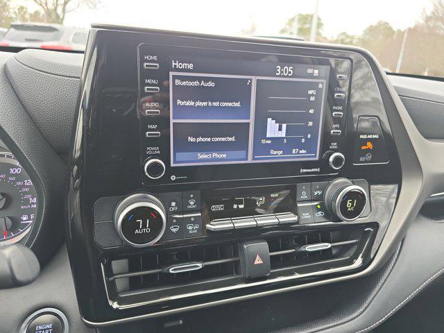 used 2021 Toyota Highlander car, priced at $24,512