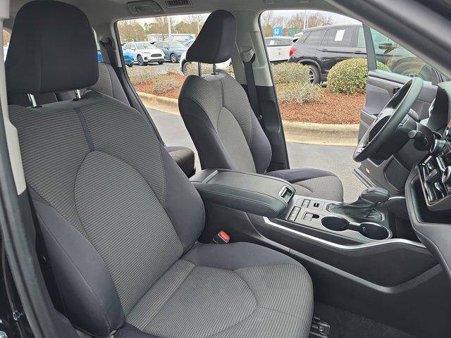 used 2021 Toyota Highlander car, priced at $24,512