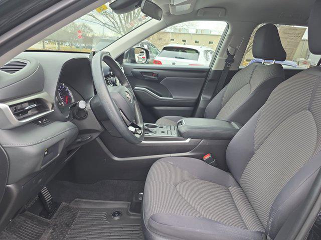used 2021 Toyota Highlander car, priced at $24,512
