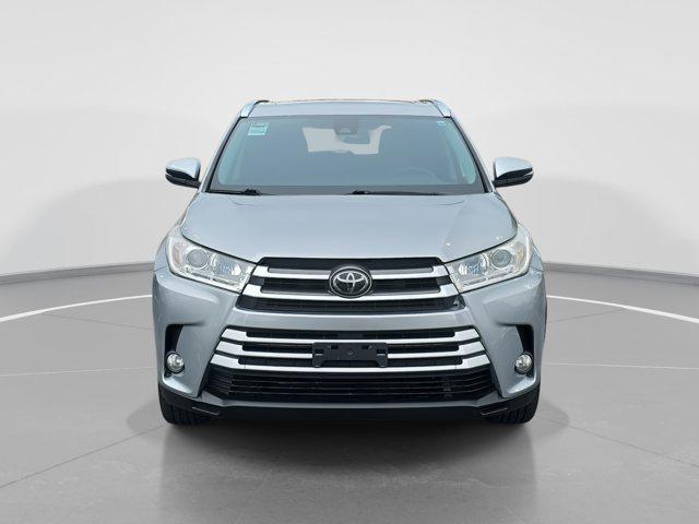 used 2018 Toyota Highlander car, priced at $22,985