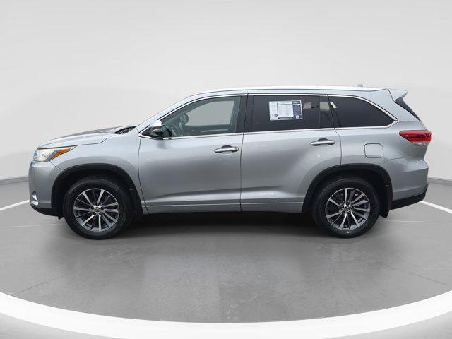 used 2018 Toyota Highlander car, priced at $22,985