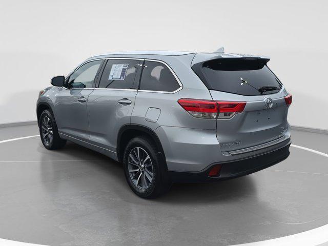 used 2018 Toyota Highlander car, priced at $22,985