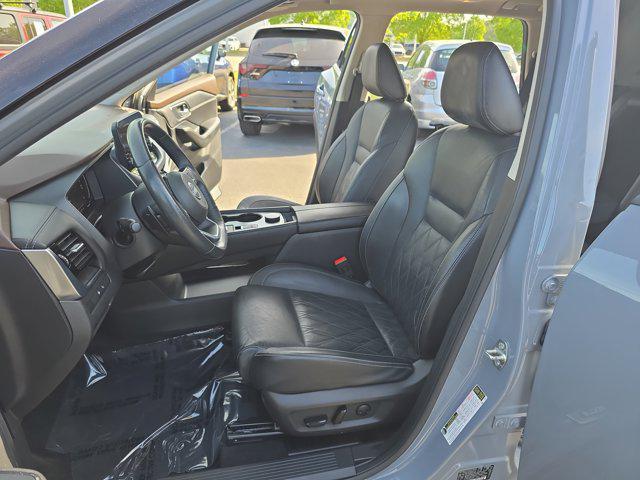 used 2022 Nissan Rogue car, priced at $26,318