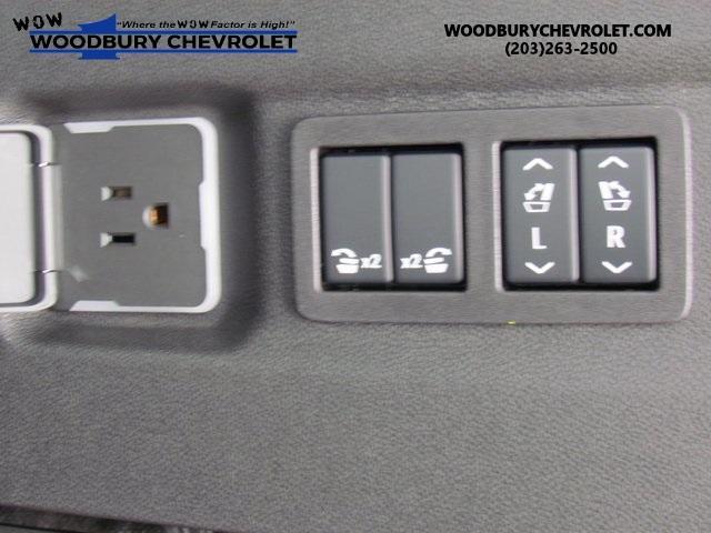 new 2025 Chevrolet Suburban car, priced at $80,445