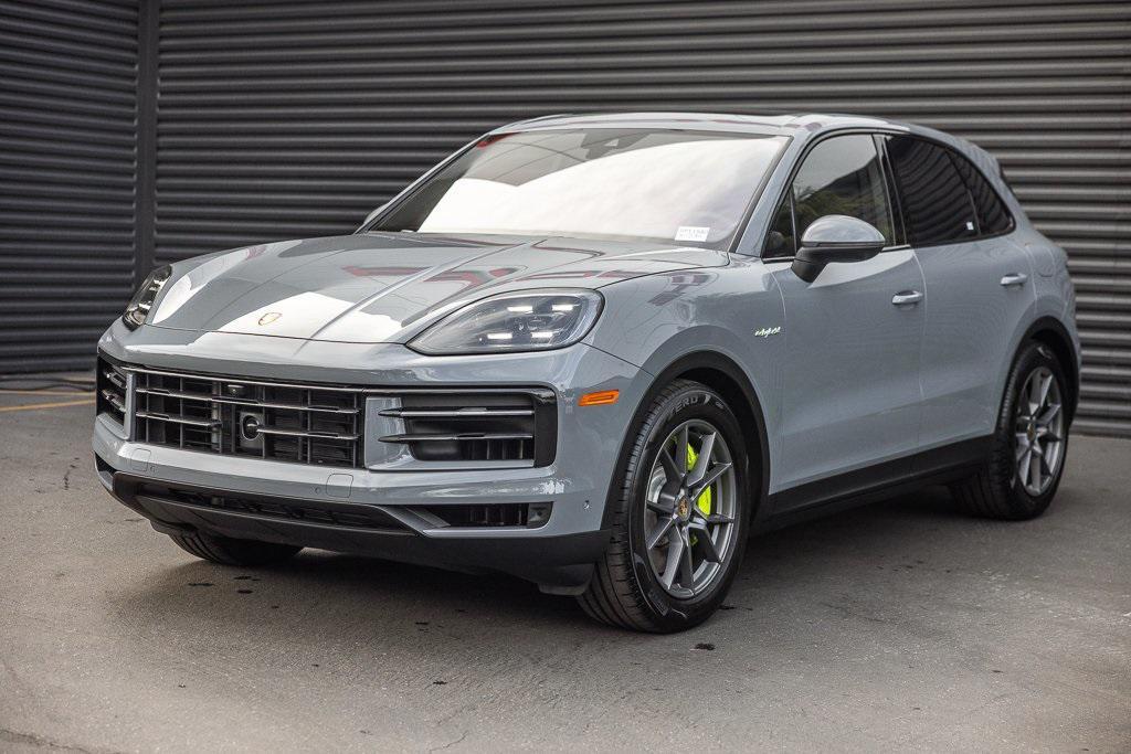 used 2025 Porsche Cayenne car