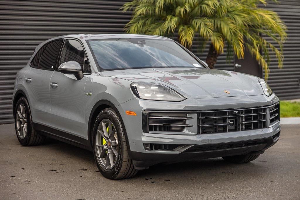 used 2025 Porsche Cayenne car